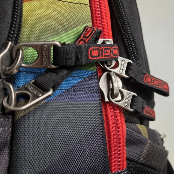 OGIO Urban Large 17” Laptop Backpack Black Spectrometric Multicolor Pattern - Picture 6 of 13